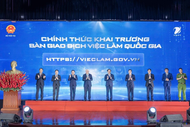 Khai trương S&agrave;n Giao dịch việc l&agrave;m quốc gia, mở rộng kết nối thị trường lao động  - Ảnh 2.