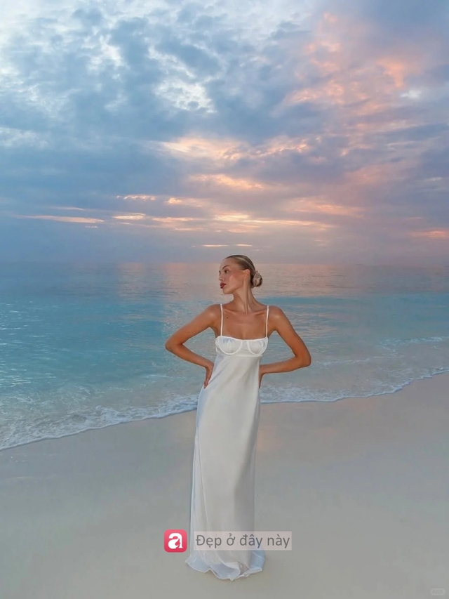 Vì sao váy trắng luôn là “quân bài đắt giá” khi đi biển? - Ảnh 7.