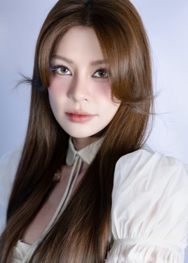 C&uacute; vấp của mỹ nh&acirc;n Việt đẹp chấp Hoa hậu khiến c&otilde;i mạng d&aacute;n mắt, nhan sắc cỡ n&agrave;y l&agrave;m g&igrave; cũng hot - Ảnh 5.