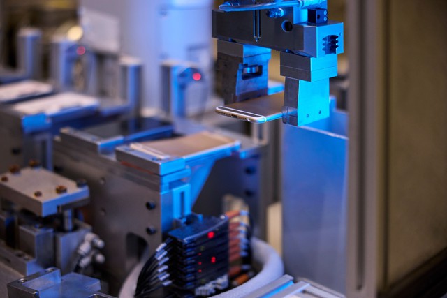 Apple lập cột mốc xanh mới: 30% vật liệu sản phẩm năm 2025 l&agrave; t&aacute;i chế, ho&agrave;n th&agrave;nh cam kết x&oacute;a sổ nhựa khỏi bao b&igrave;- Ảnh 6.