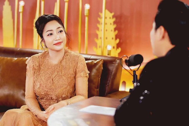 Nữ NSƯT n&oacute;i l&yacute; do 39 tuổi mới được phong danh hiệu: "T&ocirc;i đ&atilde; chuẩn bị hồ sơ, đem đi c&ocirc;ng chứng rồi"- Ảnh 2.