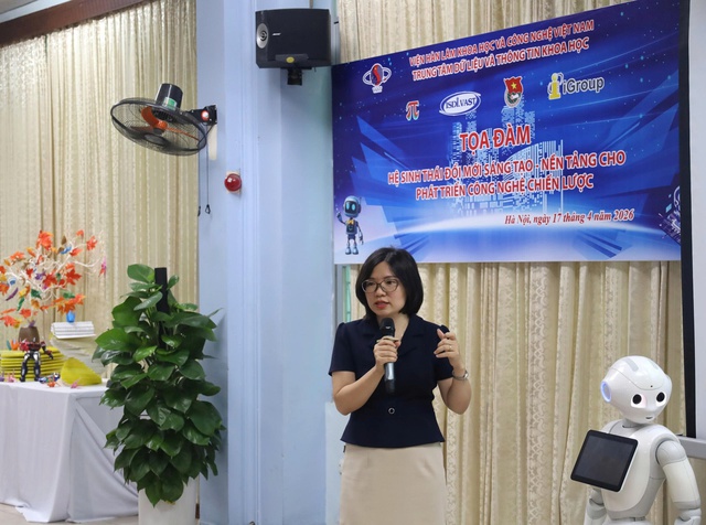 Tọa đ&agrave;m v&agrave; triển l&atilde;m s&aacute;ch tại Thư viện Viện H&agrave;n l&acirc;m, H&agrave; Nội - Ảnh 2.