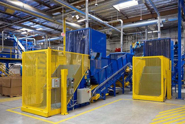 Microsoft làm điều tệ nhất ngay thời điểm xấu nhất, đứng nhìn Apple dùng... rác để định đoạt cuộc chơi - Ảnh 6.