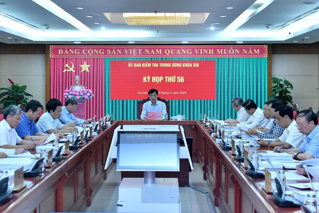Giữ m&atilde;i thanh xu&acirc;n của Đảng: Kỳ 2: Nguy cơ &ldquo;l&atilde;o ho&aacute;&rdquo; Đảng - Ảnh 3.