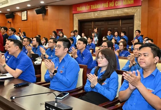 B&iacute; thư Th&agrave;nh ủy Th&agrave;nh phố Hồ Ch&iacute; Minh Trần Lưu Quang: Đầu tư cho thế hệ trẻ l&agrave; đầu tư cho tương lai th&agrave;nh phố - Ảnh 4.