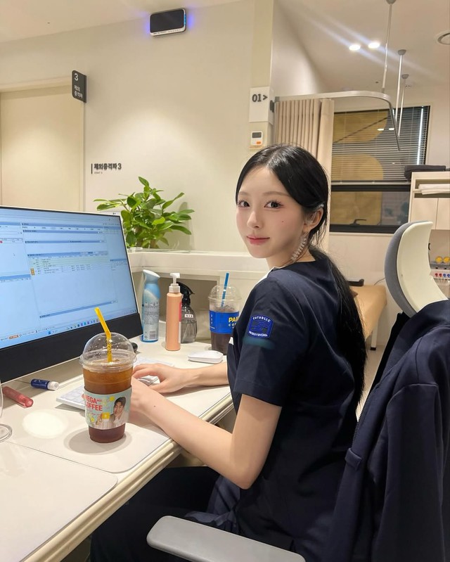 Từ điển c&ocirc;ng sở 2026: 8 kh&aacute;i niệm mới ra đời chỉ để mi&ecirc;u tả SỰ BẾ TẮC của d&acirc;n văn ph&ograve;ng- Ảnh 3.