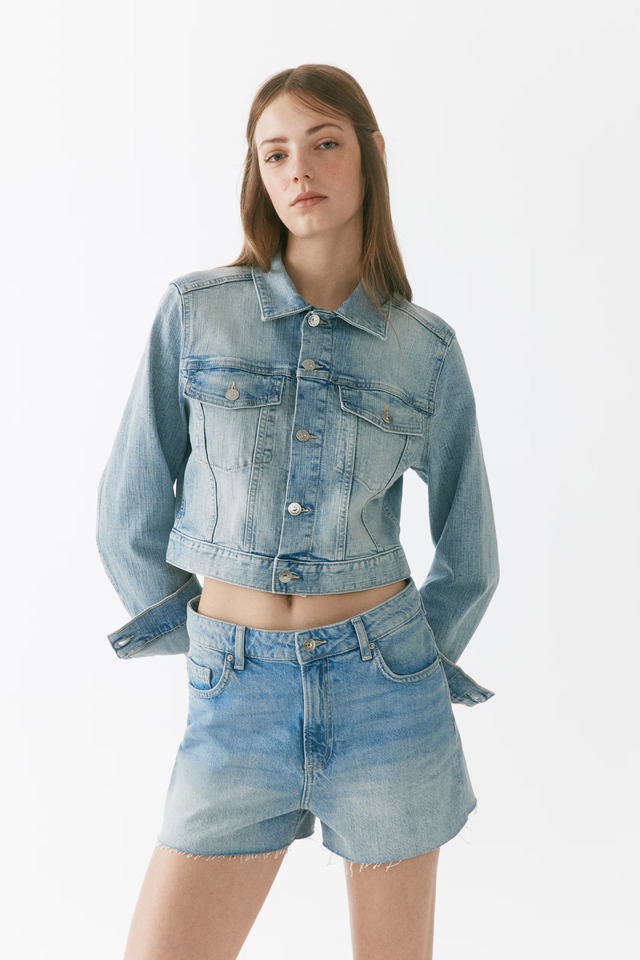 "Bad girl" Cbiz bước xuống xe hơi khiến triệu người th&iacute;ch: Mặc đơn giản th&ocirc;i m&agrave; cuốn khỏi b&agrave;n - Ảnh 10.