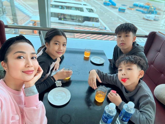 Nữ NSƯT họp gấp gia đ&igrave;nh để đưa quyết định về nước: "C&aacute;c con ơi, mẹ kh&ocirc;ng ổn"- Ảnh 1.