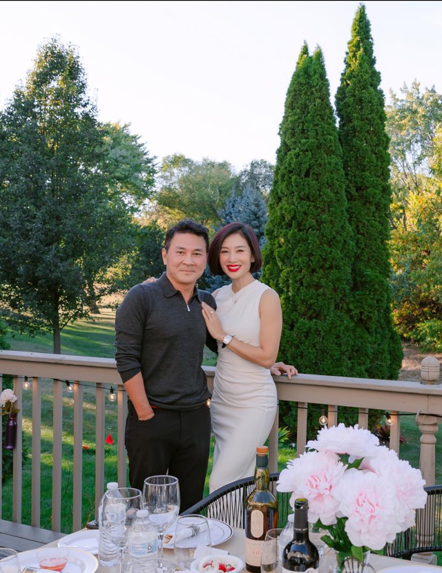 Nhan sắc hoa kh&ocirc;i Việt cưới đại gia "ngh&egrave;o nhất trong số những người theo đuổi" - Ảnh 9.