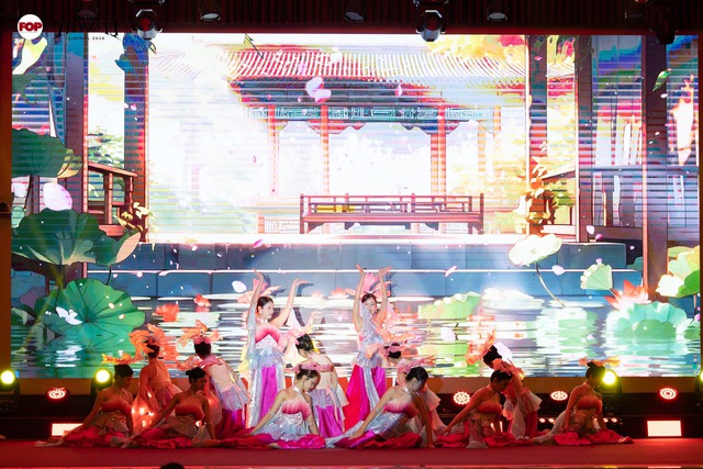 Dạ Kh&uacute;c Th&aacute;ng Tư 2026 kh&eacute;p lại với h&agrave;nh tr&igrave;nh &ldquo;LIMINAL&rdquo; gi&agrave;u cảm x&uacute;c - Ảnh 3.