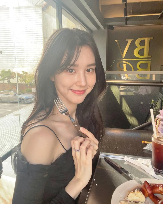 &ldquo;C&ocirc;ng ch&uacute;a lai&rdquo; đầu ti&ecirc;n của showbiz: Bị cấm hoạt động suốt 4 năm, nay l&agrave;m ca sĩ mạng với 228 người h&acirc;m mộ - Ảnh 7.