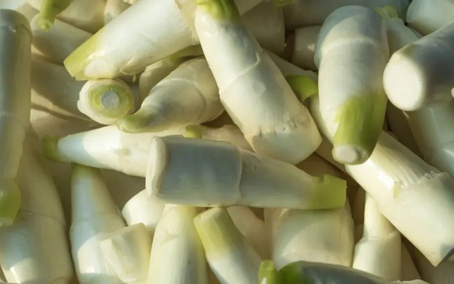 4 loại &ldquo;rau tắm h&oacute;a chất&rdquo; ngo&agrave;i chợ, người b&aacute;n kh&ocirc;ng ăn nhưng nhiều người vẫn tranh mua v&igrave;&hellip; qu&aacute; ngon mắt- Ảnh 1.