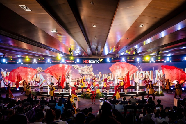 Lợi nhuận kế hoạch tăng 41%, quy m&ocirc; tiệm cận 1,2 triệu tỷ đồng, mở rộng hợp t&aacute;c quốc tế v&agrave; ph&aacute;t h&agrave;nh ri&ecirc;ng lẻ thu h&uacute;t nh&agrave; đầu tư nước ngo&agrave;i - Ảnh 7.