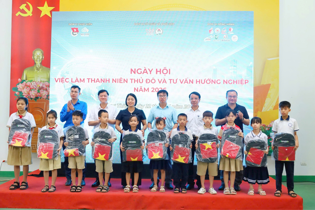 NG&Agrave;Y HỘI VIỆC L&Agrave;M THANH NI&Ecirc;N THỦ Đ&Ocirc; V&Agrave; TƯ VẤN HƯỚNG NGHIỆP NĂM 2026 TẠI PHƯỜNG T&Ugrave;NG THIỆN (TP. H&Agrave; NỘI): KẾT NỐI CƠ HỘI, ĐỊNH HƯỚNG TƯƠNG LAI  - Ảnh 3.