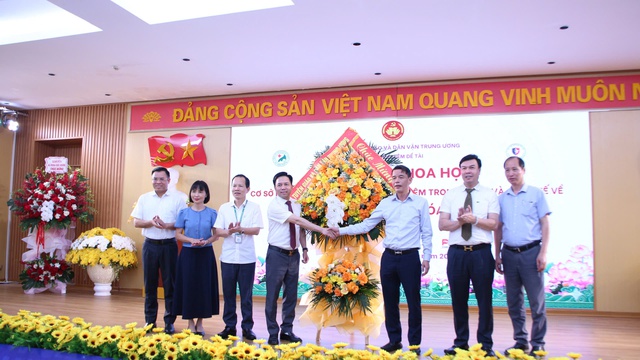 Hội thảo &ldquo;Cơ sở l&yacute; luận v&agrave; ch&iacute;nh s&aacute;ch của Đảng v&agrave; Nh&agrave; nước, kinh nghiệm trong nước v&agrave; quốc tế với việc th&iacute;ch ứng với gi&agrave; ho&aacute; d&acirc;n số&rdquo; - Ảnh 8.
