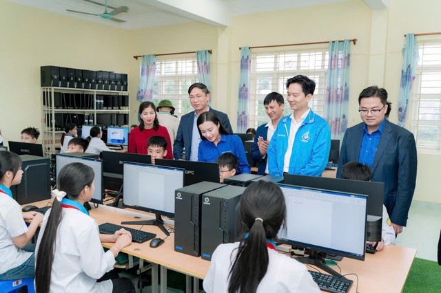 Th&aacute;ng Thanh ni&ecirc;n năm 2026: Quảng Ninh tổ chức 132 lớp &ldquo;B&igrave;nh d&acirc;n học vụ số&rdquo;, thu h&uacute;t gần 49 ngh&igrave;n lượt người tham gia - Ảnh 2.