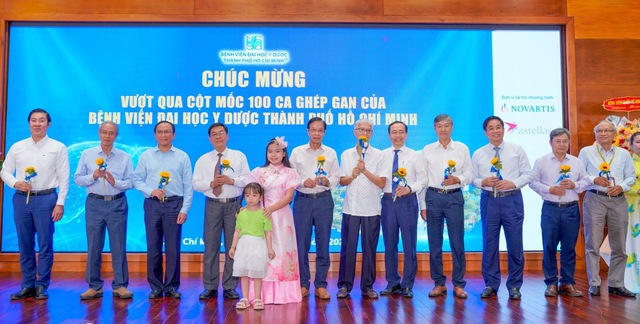 H&agrave;nh tr&igrave;nh tiếp nối sự sống: nh&igrave;n lại những th&agrave;nh tựu gh&eacute;p gan tại Bệnh viện Đại học Y Dược TP. Hồ Ch&iacute; Minh - Ảnh 3.