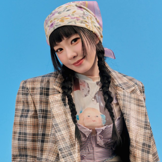 Mỹ nh&acirc;n đẹp nhất showbiz hết thời: Ra nhạc kh&ocirc;ng ai xem, ngo&agrave;i nhan sắc chẳng c&ograve;n g&igrave; để nhắc - Ảnh 6.