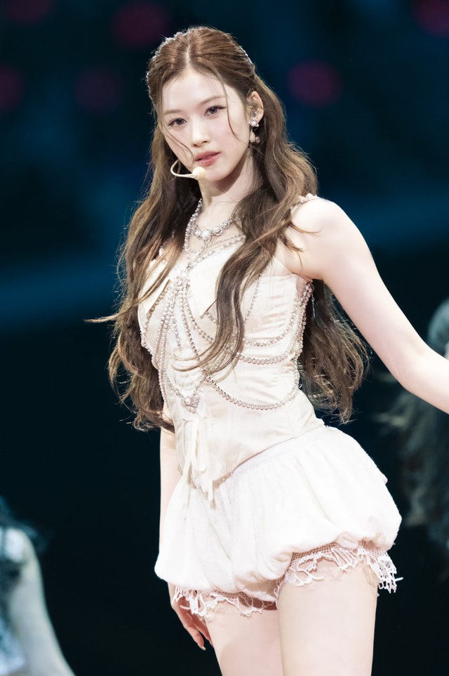 Showbiz c&oacute; tổ hợp kh&ocirc;ng lỗ hổng visual: 9 mỹ nh&acirc;n mỗi người một vẻ, đ&aacute;ng y&ecirc;u - trưởng th&agrave;nh "c&acirc;n đẹp"- Ảnh 28.