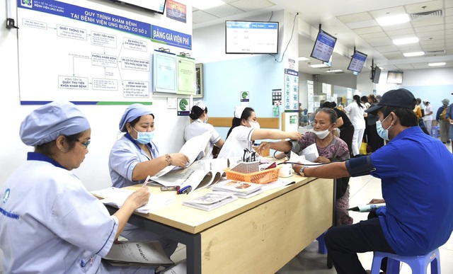 Th&agrave;nh phố Hồ Ch&iacute; Minh: 58 bệnh viện đồng loạt ra qu&acirc;n tầm so&aacute;t bệnh miễn ph&iacute; tại 64 phường, x&atilde; - Ảnh 1.