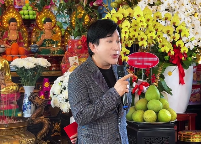 Nam NSƯT tới đ&aacute;m giỗ Vũ Linh, n&oacute;i thẳng về một hiểu lầm: "Trời ơi, mọi người c&oacute; biết kh&ocirc;ng" - Ảnh 1.