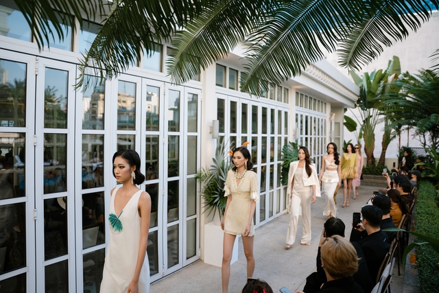 Nh&agrave; mốt Mr CRAZY & Lady SEXY t&aacute;i định nghĩa thời trang h&egrave; tại show diễn "Summer Dawn' 26" - Ảnh 5.