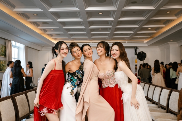 Nh&agrave; mốt Mr CRAZY & Lady SEXY t&aacute;i định nghĩa thời trang h&egrave; tại show diễn "Summer Dawn' 26" - Ảnh 14.