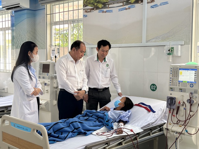 Ch&acirc;n dung cựu c&aacute;n bộ Đo&agrave;n- TTUT, BS.CKII Trần Văn Khanh: Người giữ lửa y đức từ thử th&aacute;ch v&agrave; kh&aacute;t vọng cống hiến- Ảnh 4.