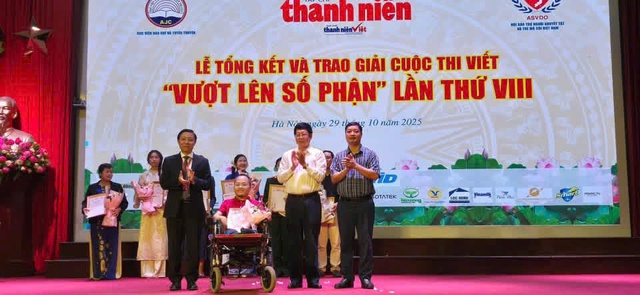 Khơi đ&acirc;y kh&aacute;t vươn m&igrave;nh: Ph&aacute;t động cuộc thi viết :Vượt l&ecirc;n số phận" lần thứ IX - Ảnh 6.