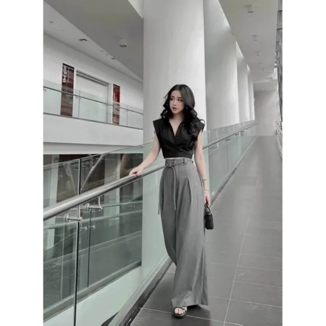 5 c&aacute;ch mặc ch&acirc;n v&aacute;y &ldquo;c&agrave;ng đơn giản c&agrave;ng đẹp&rdquo; m&agrave; ai cũng n&ecirc;n biết - Ảnh 10.