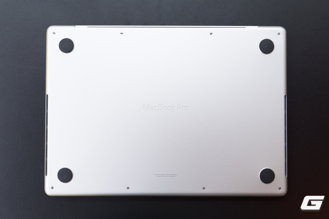 Đây là chiếc MacBook Pro chạy xé gió nhất mà tôi từng thấy- Ảnh 13. Đây là chiếc MacBook Pro chạy xé gió nhất mà tôi từng thấy- Ảnh 13.