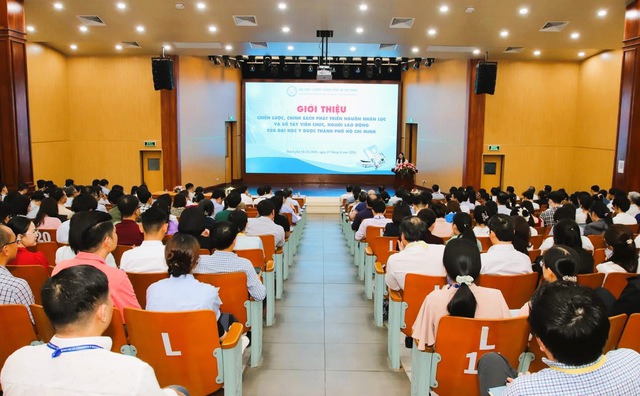 Đại học Y Dược Th&agrave;nh phố Hồ Ch&iacute; Minh triển khai chiến lược ph&aacute;t triển nguồn nh&acirc;n lực: &ldquo;c&uacute; h&iacute;ch&rdquo; chiến lược hướng tới top 100 ch&acirc;u &Aacute; - Ảnh 4.