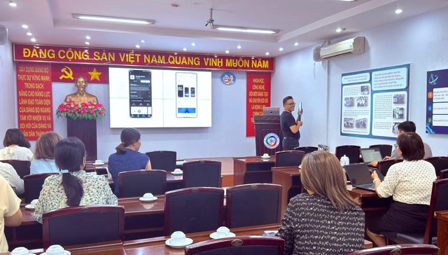 Chuyển đổi số khu vực c&ocirc;ng: Th&agrave;nh phố Hồ Ch&iacute; Minh thiết lập &ldquo;chủ quyền số&rdquo; th&ocirc;ng qua trợ l&yacute; ảo AI - Ảnh 2.