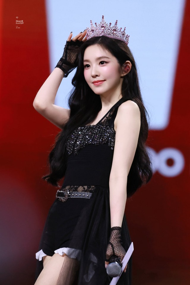 Đệ nhất mỹ nhân của showbiz lộ khuyết điểm ngay trước cam thường, nhờ màn “phù phép” mà visual vẫn đỉnh khó tin - Ảnh 8.