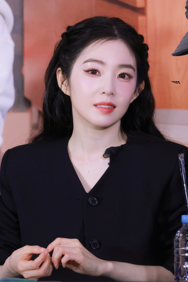 Đệ nhất mỹ nhân của showbiz lộ khuyết điểm ngay trước cam thường, nhờ màn “phù phép” mà visual vẫn đỉnh khó tin - Ảnh 4.