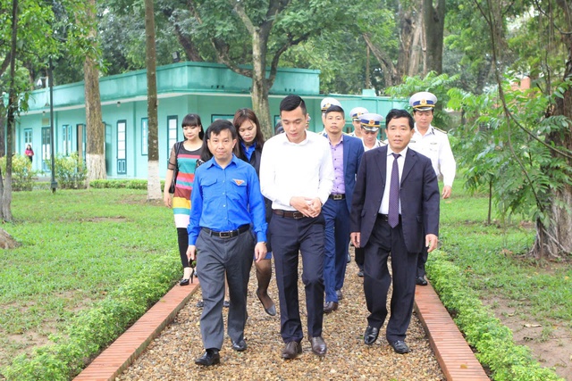 Gi&aacute; trị l&yacute; luận v&agrave; thực tiễn của t&aacute;c phẩm &ldquo;N&acirc;ng cao đạo đức c&aacute;ch mạng, qu&eacute;t sạch chủ nghĩa c&aacute; nh&acirc;n&rdquo; đối với c&ocirc;ng t&aacute;c thanh ni&ecirc;n trong kỷ nguy&ecirc;n số - Ảnh 6.
