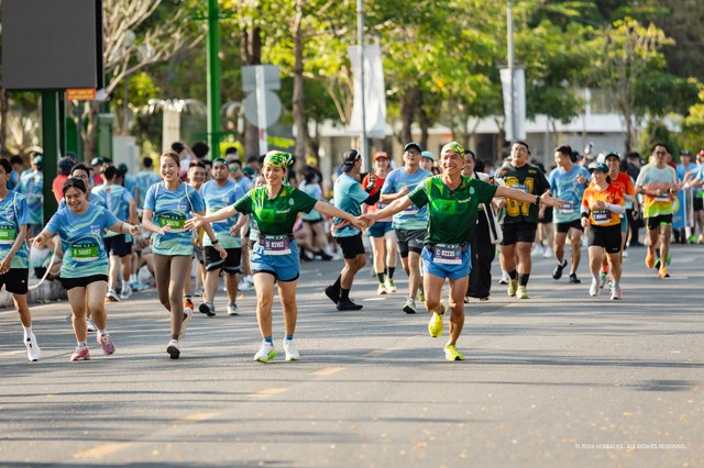 Herbalife Việt Nam tiếp tục đồng h&agrave;nh c&ugrave;ng Giải chạy VnExpress Marathon tại Th&agrave;nh phố Cần Thơ nhằm khuyến kh&iacute;ch lối sống năng động v&agrave; l&agrave;nh mạnh - Ảnh 4.