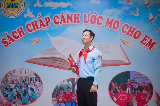 Thầy tổng phụ tr&aacute;ch vơi đam m&ecirc; &ldquo;X&acirc;y dựng văn h&oacute;a ứng xử học đường&rdquo; - Ảnh 1.