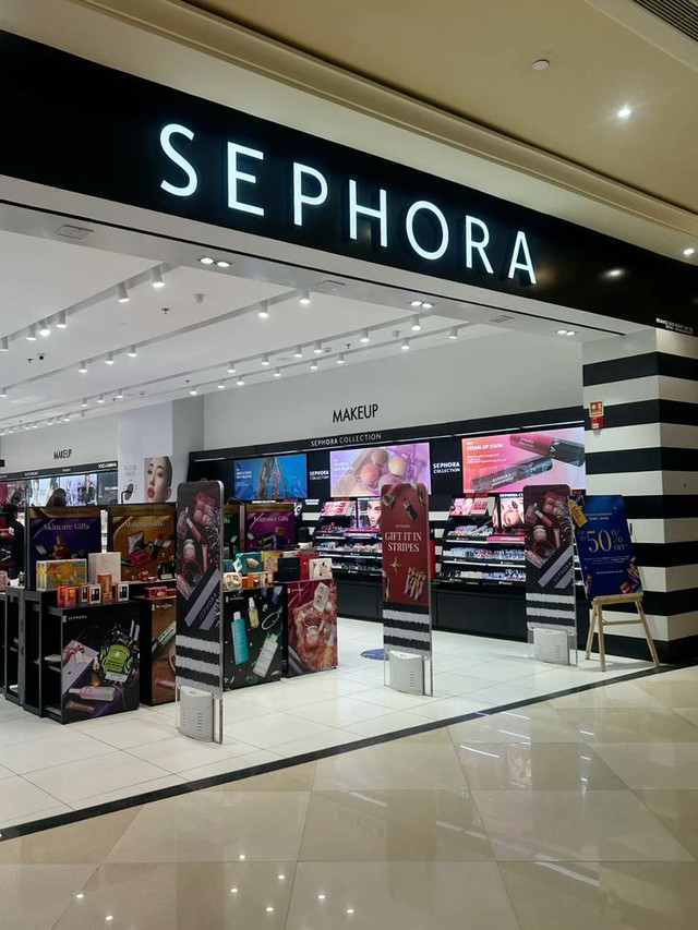 TOP 5 kem chống nắng b&aacute;n chạy nhất Sephora: Chị em to&agrave;n cầu m&ecirc; như điếu đổ, d&ugrave;ng 1 lần muốn mua lại N lần- Ảnh 1.