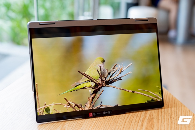 Cận cảnh Lenovo Yoga 7i 2-in-1 Gen 11: Tích hợp Intel Core Ultra thế hệ 3, 32GB RAM, đa dụng mạnh mẽ nhưng vẫn có điểm cần lưu ý - Ảnh 32.