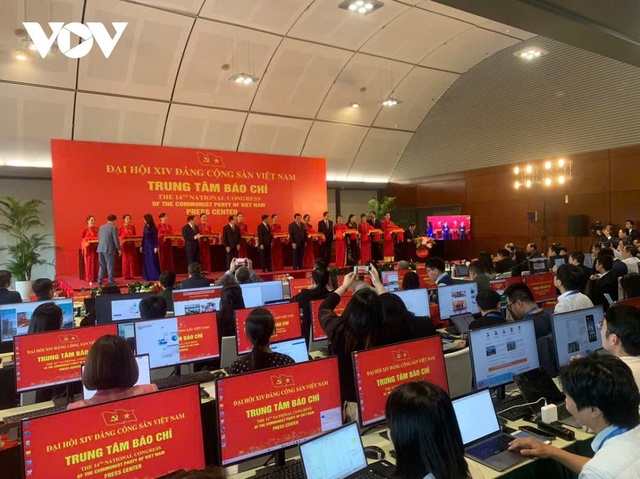 Ph&aacute;t huy vai tr&ograve; đội ngũ c&aacute;n bộ, ph&oacute;ng vi&ecirc;n, bi&ecirc;n tập vi&ecirc;n c&aacute;c cơ quan b&aacute;o ch&iacute; trong bảo vệ nền tảng tư tưởng của Đảng hiện nay - Ảnh 1.
