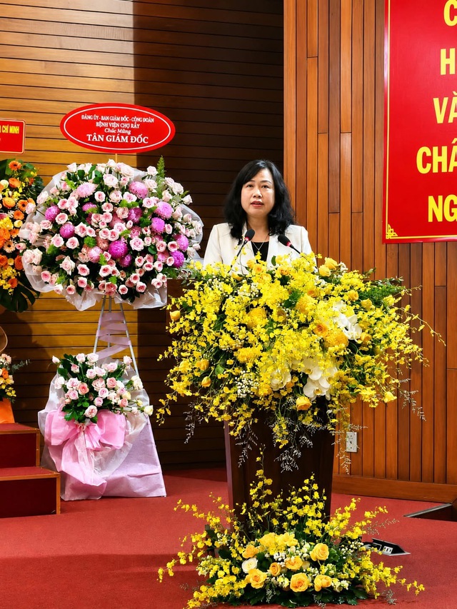 BS.CKII Phạm Thanh Việt ch&iacute;nh thức được bổ nhiệm Gi&aacute;m đốc Bệnh viện Chợ Rẫy - Ảnh 2.