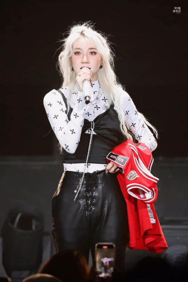 Sự hết thời của 1 mỹ nhân: Hủy concert vì ế ẩm, giờ bán vé chỉ còn 150 nghìn đồng- Ảnh 1. Sự hết thời của 1 mỹ nhân: Hủy concert vì ế ẩm, giờ bán vé chỉ còn 150 nghìn đồng- Ảnh 1.