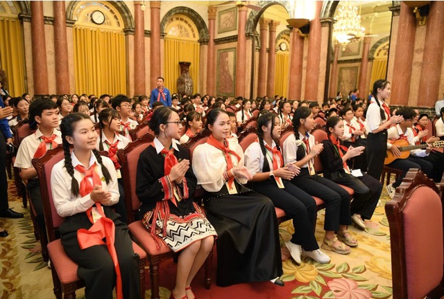 Tổng B&iacute; thư, Chủ tịch nước T&ocirc; L&acirc;m gặp mặt 85 đội vi&ecirc;n ti&ecirc;u biểu - Ảnh 6.