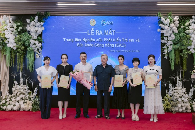 Lễ ra mắt Trung t&acirc;m Nghi&ecirc;n cứu Ph&aacute;t triển Trẻ em v&agrave; Sức khỏe Cộng đồng (CAC) - Ảnh 1.
