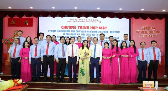 Đảng bộ UBND Thành phố Hồ Chí Minh: Tỏa sáng những “bông hoa” dâng Bác trong kỷ nguyên vươn mình của dân tộc - Ảnh 5.