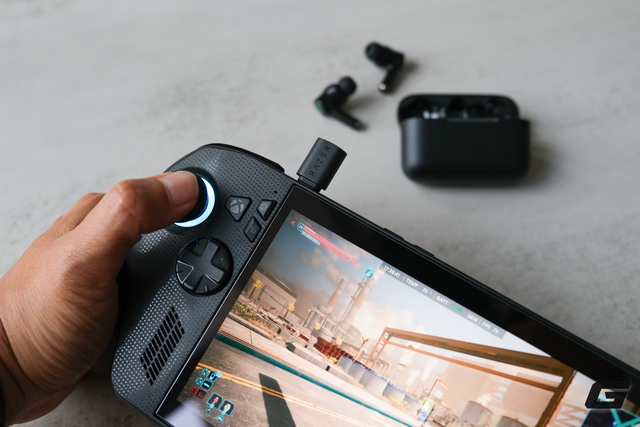 Trải nghiệm nhanh Razer Hammerhead V3 HyperSpeed: Tai nghe gaming n&agrave;y c&oacute; một thứ m&agrave; gần như kh&ocirc;ng đối thủ n&agrave;o c&oacute; - Ảnh 18.