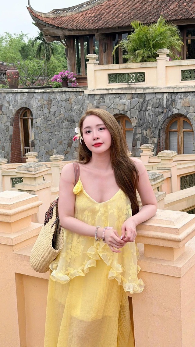 Quỳnh Nga nói thẳng khi bị chê dùng app quá đà, mặt lạ không thể nhận ra- Ảnh 4. Quỳnh Nga nói thẳng khi bị chê dùng app quá đà, mặt lạ không thể nhận ra- Ảnh 4.