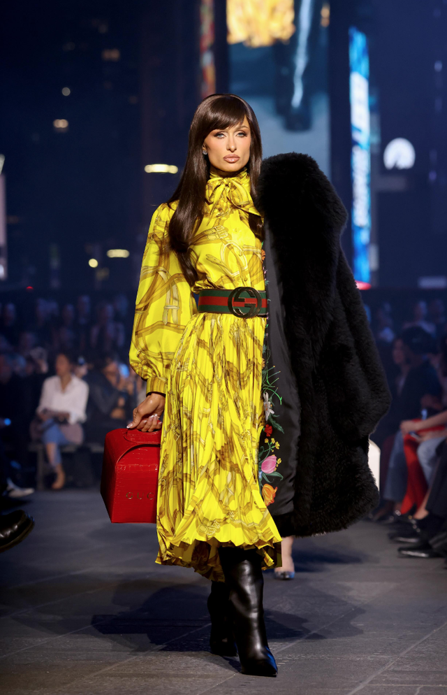 Gucci Cruise 2027: Demna đem tới show diễn kh&aacute; hay về h&igrave;nh thức, nhưng "ngh&egrave;o n&agrave;n" về nội dung?- Ảnh 13.