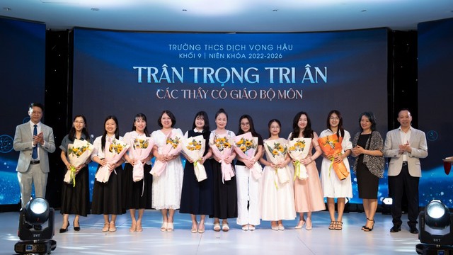 Lan tỏa gi&aacute; trị biết ơn trong lễ trưởng th&agrave;nh tuổi 15 của học sinh THCS Dịch Vọng Hậu - Ảnh 8.